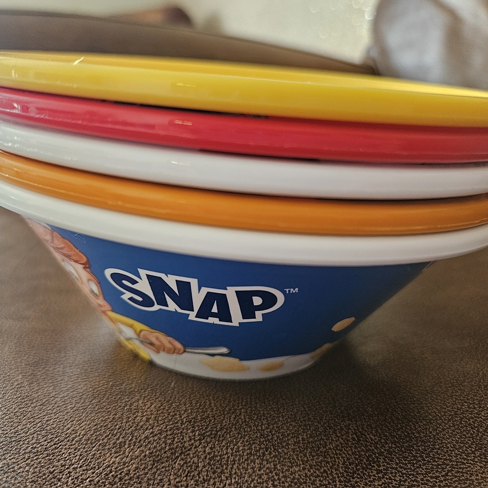 Kellogg's Colorful Cereal Bowls Set - Picture 7 of 7